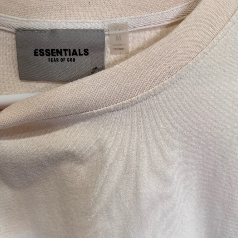 Essentials basic oversized T!! - Picture 3 of 3